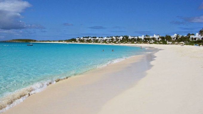 Ayo Wisata ke  Pantai Anyer-Cinangka