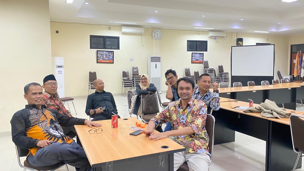 Petahana Disapu Bersih, Tujuh Anggota KPU Provinsi Banten Periode 2023-2028 Ditetapkan