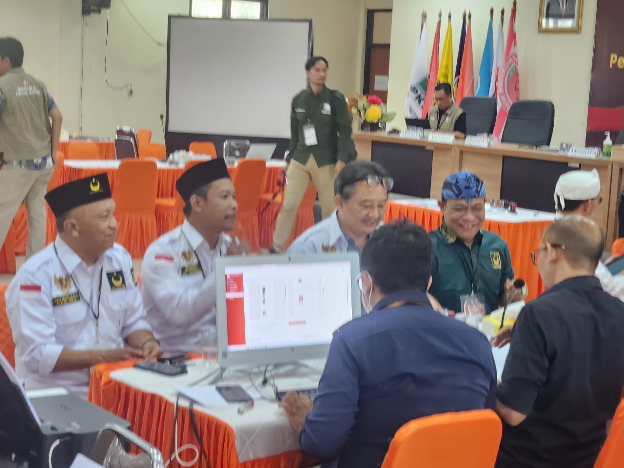 Gerindra dan PBB Kompak Daftar ke KPU Banten