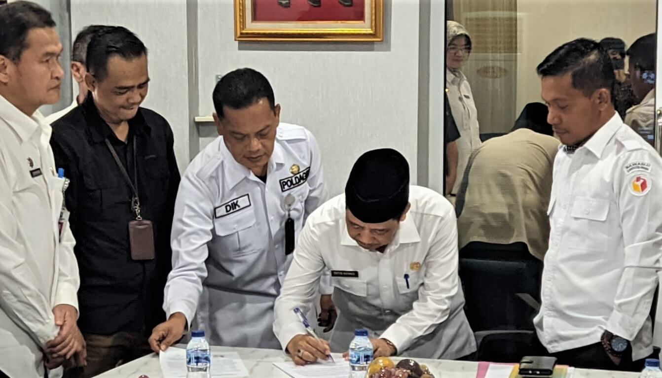 Pemkab Serang Tandatangani Persetujuan Dana Hibah Pilkada 2024