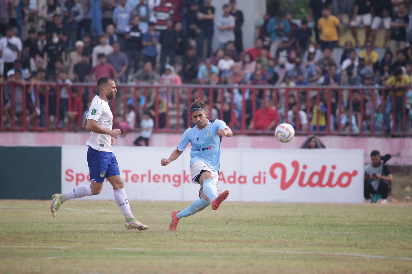 Sepak Bola Liga 2 : Perserang Belum Bangkit di Laga Kandang