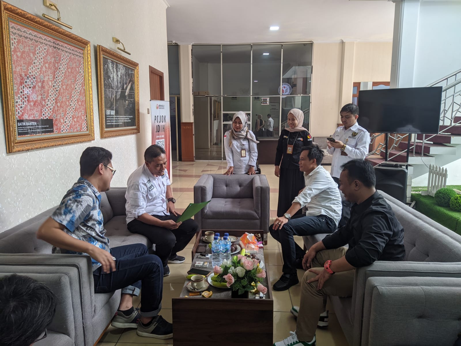 KI Banten Visitasi Keterbukaan Informasi Bawaslu Banten