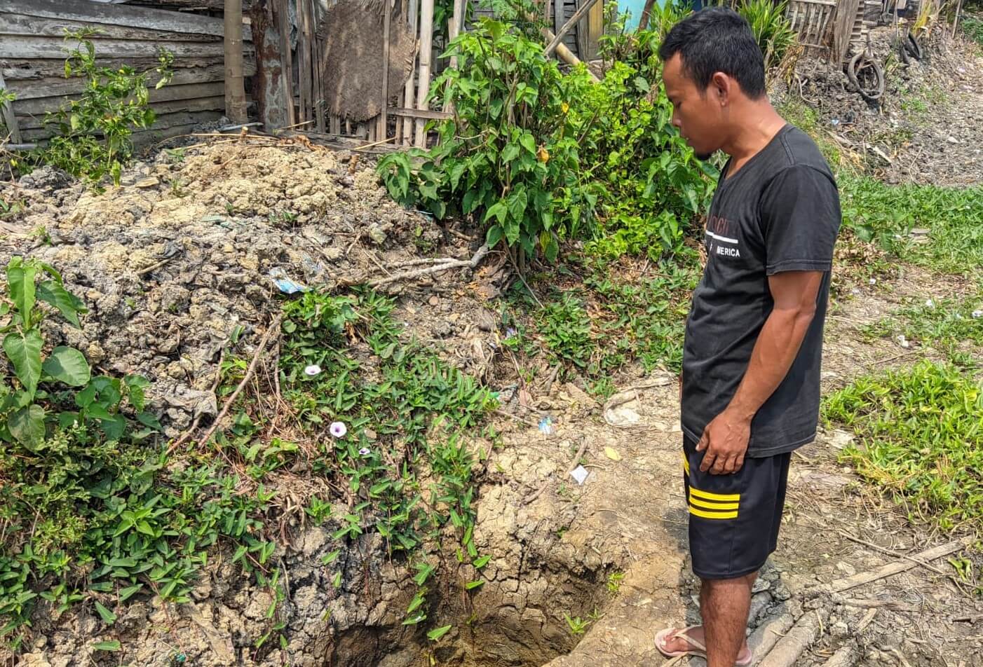 Kemarau Panjang, Warga Sawah Luhur Kota Serang Manfaatkan Air di Galian Bekas Kolam Pemancingan