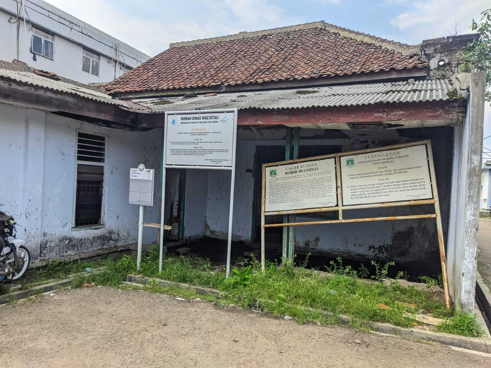 Kondisi Rumah Eks Asisten Residen Lebak Eduard Douwes Dekker Terbengkalai