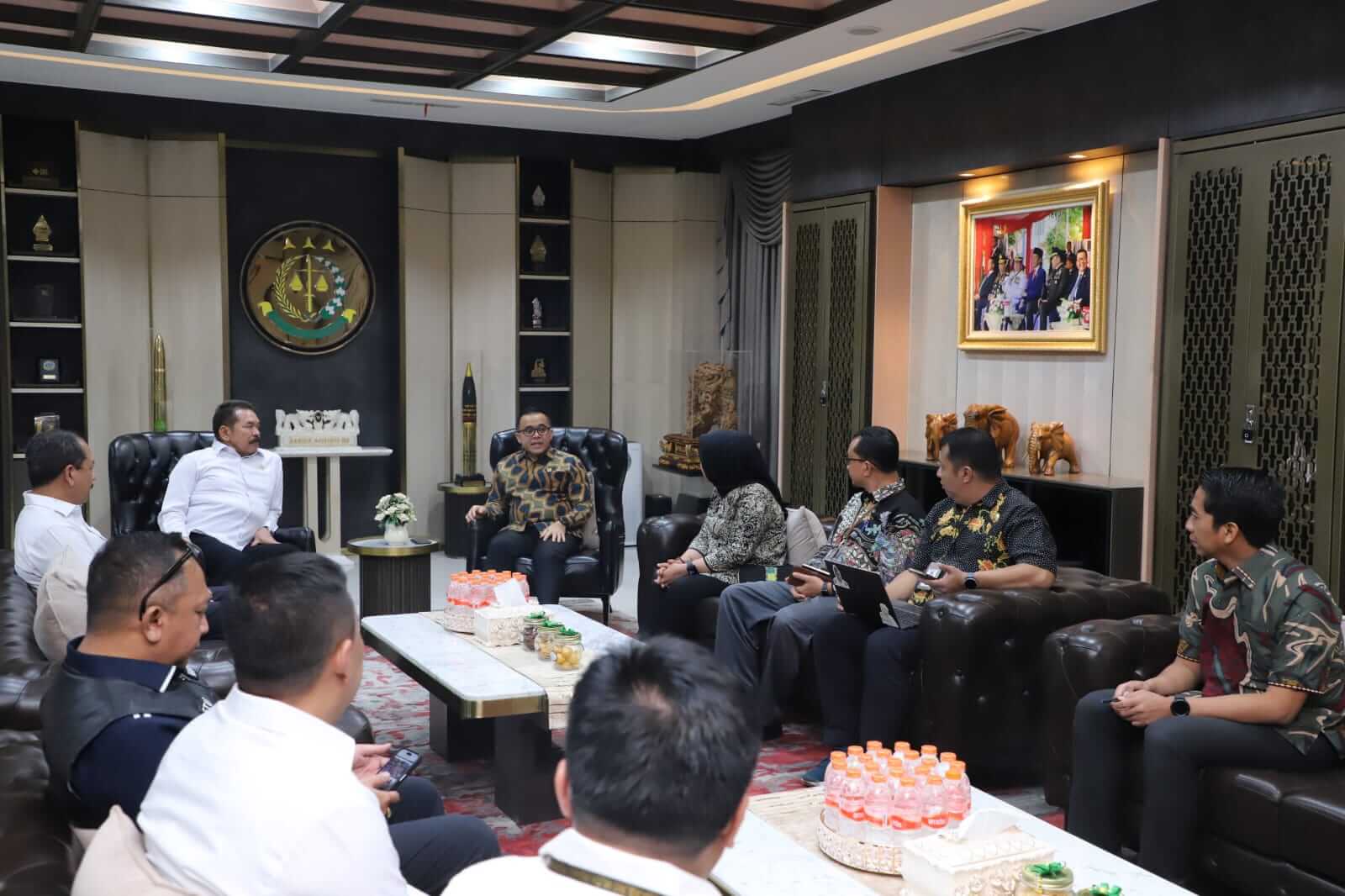 Menteri PAN-RB dan Kejaksaan Agung Jajaki Pembentukan Badan Pemulihan Aset