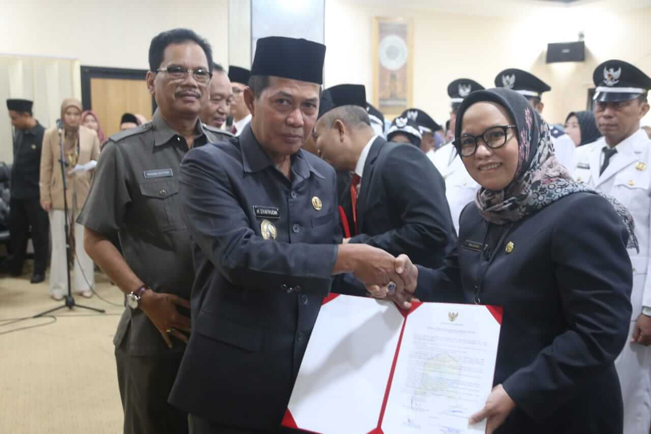 Jelang Lengser, Walikota Serang Syafrudin Rombak Posisi Pejabat