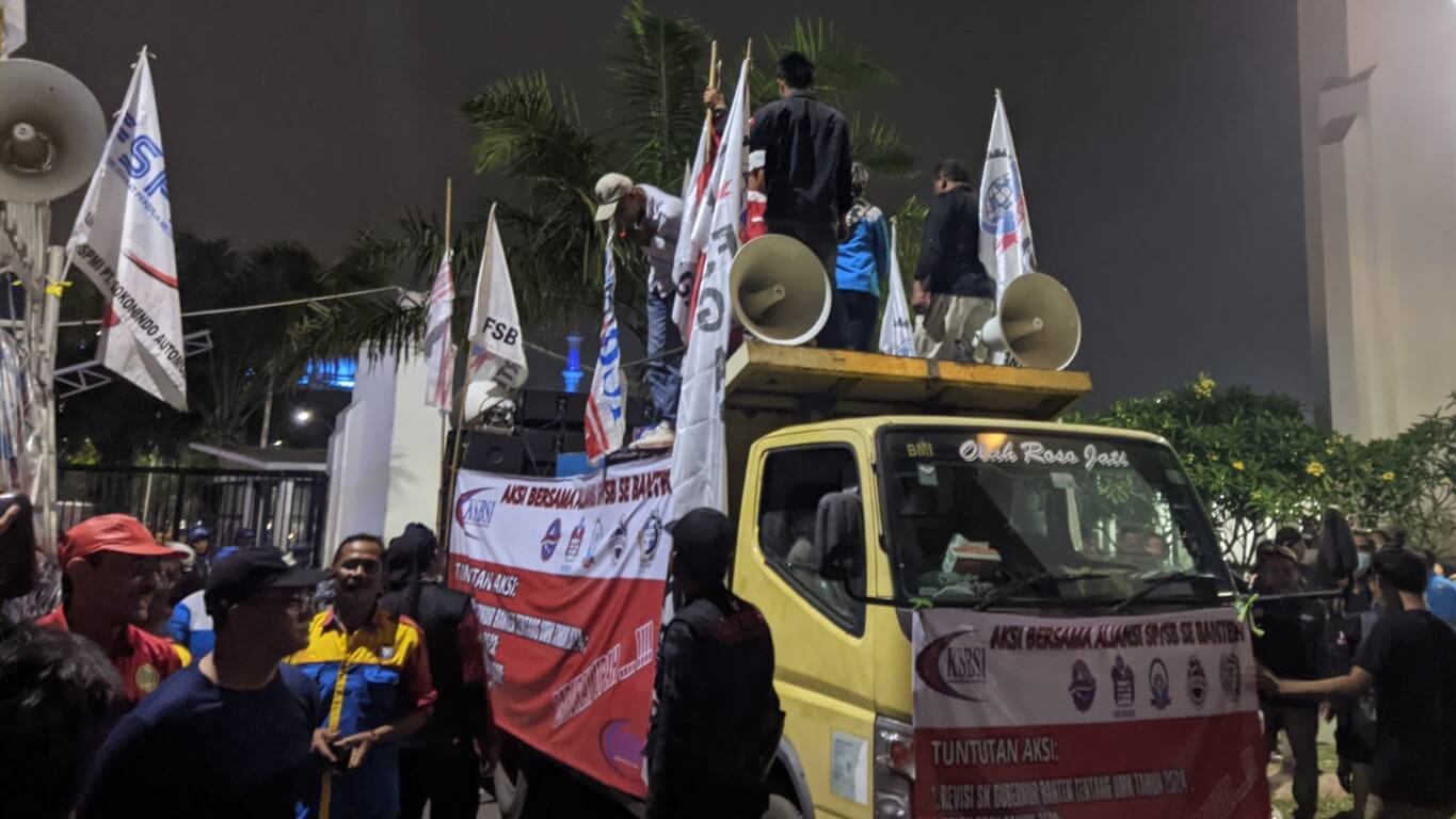 Tolak Upah Minimum Versi Pj Gubernur Banten, Ribuan Buruh Desak Almuktabar Batalkan Surat Keputusan UMK