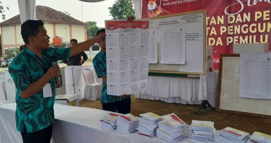 Hasil Simulasi KPU, Butuh 12 Jam untuk Selesaikan Penghitungan Suara dan Proses Sirekap di TPS