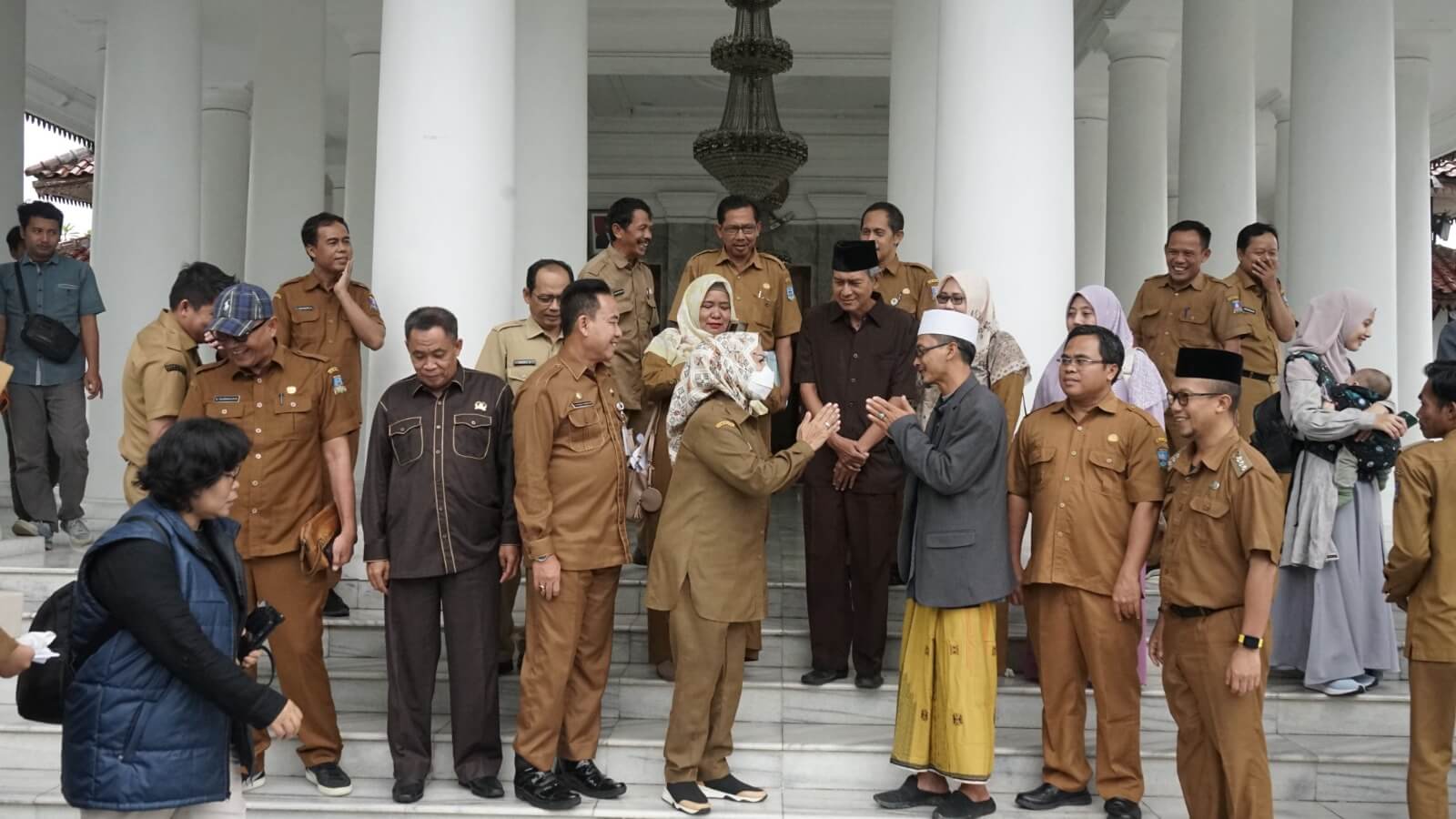 Warga Pamarayan Kabupaten Serang Hibahkan Lahan untuk Akses Jalan Fasilitas Umum