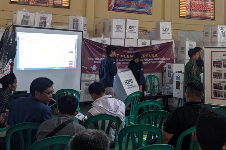 KPU Hentikan Sementara Rekapitulasi di Kecamatan, Alasannya Pembersihan Data Ekstrim