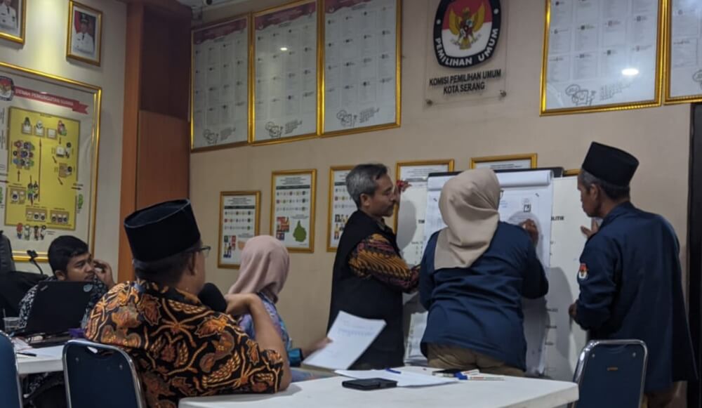 Ada Beda Jumlah Suara Hasil Hitung Ulang, Bawaslu Kota Serang Tengarai Dugaan Pidana Pemilu