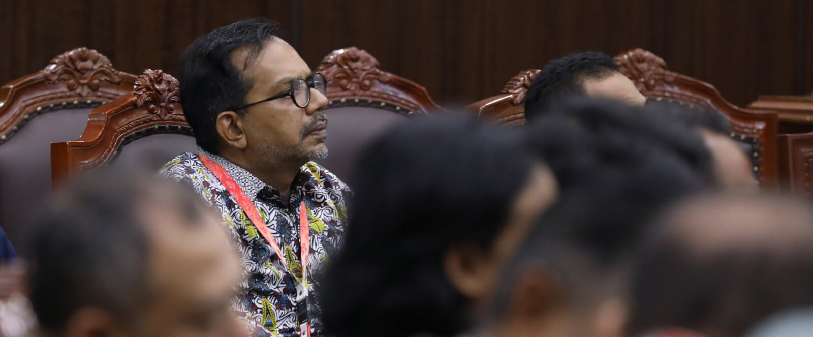 MK Kabulkan Permohonan Haris Azhar-Fatiah, Hapus Larangan Sebarkan Hoaks
