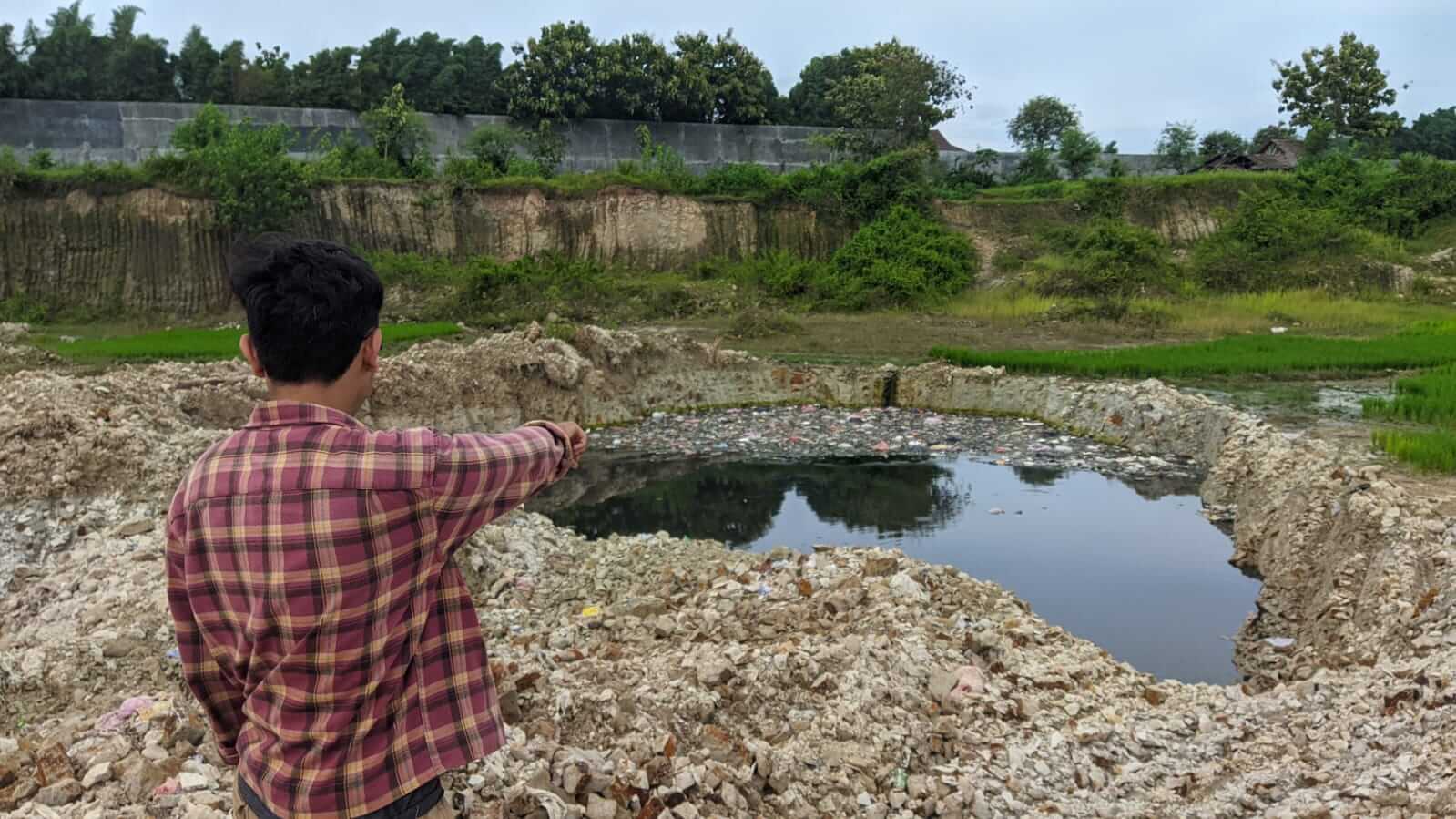 Galian C Dijadikan Tempat Pembuangan Sampah Warga Curug Bonteng Kabupaten Serang Protes DLHK