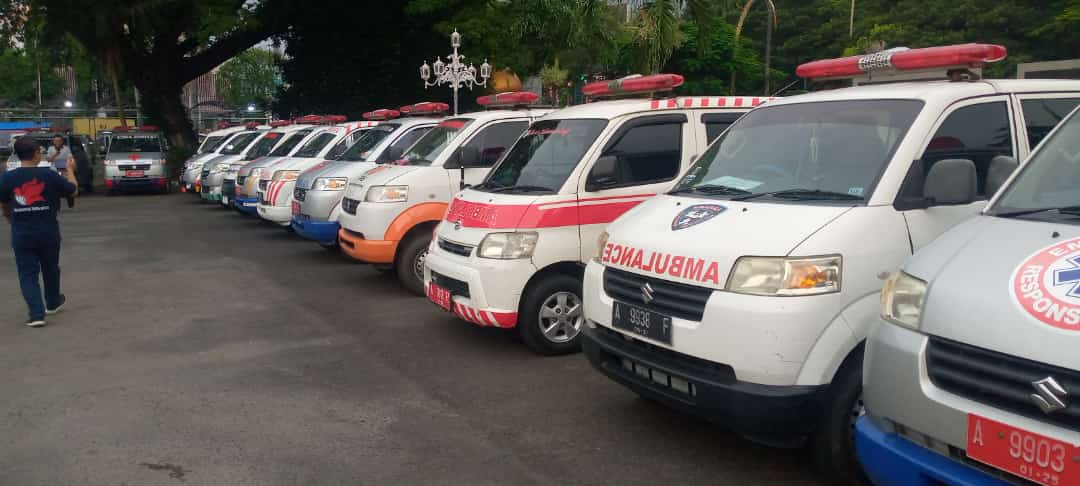 Puluhan Ambulans Berbagai Lembaga Berderet di Pendopo Bupati Serang, Ini Sebabnya