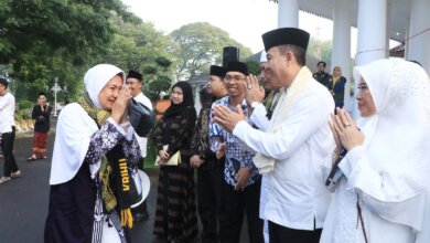 440 Jemaah Haji Asal Kabupaten Serang Diberangkatkan ke Tanah Suci