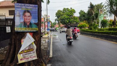Alat Peraga Bakal Calon Kepala Daerah Marak, ‘Lagu Lama’ Satpol PP dan Bawaslu Kota Serang : Saling Lempar Tanggung Jawab