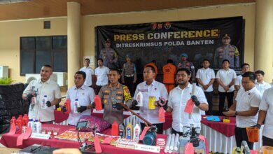 Pabrik Pemalsuan Oli di Tangerang Diungkap Polda Banten, Produksinya 2.400 Botol per Hari