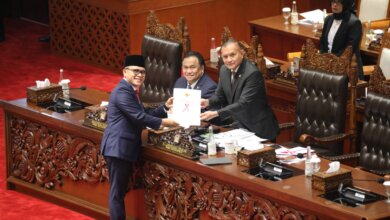 DPR Sahkan Revisi UU Wantipres