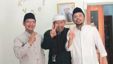 Gilaran Ulama Sepuh Gunung Buleud Banten Selatan Beri Dukungan ke Andra Dimyati