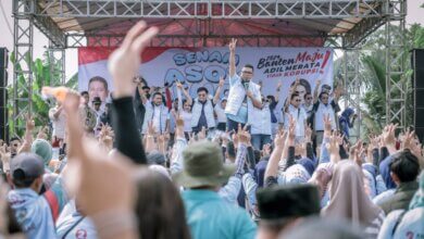 Kampanye di Lebak, Andra Soni Sodorkan Program Sekolah Gratis hingga Naikkan Anggaran Bantuan Desa