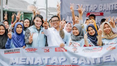 Andra Soni Blusukan di Kota Tangerang dan Tangsel,  Warga Senang Disambangi Calon Gubernur