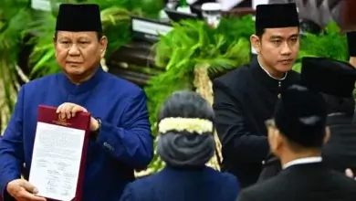 Dilantik Jadi Presiden, Warna Baju Prabowo Beda dengan yang Lain