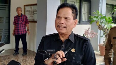Penjabat Walikota Serang Bungkam Soal Pejabatnya Bertemu Calon Walikota Budi-Agis, Pertemuan Dinilai Tidak Etis