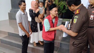 Terpaksa Mencuri Untuk Biaya Sekolah Adik, Kejari Bebaskan Pelaku Melalui Restorative Justice
