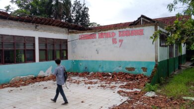 Ruang Kelas SMPN 2 Cikeusal Ambruk, Ini Kata Dindikbud Kabupaten Serang