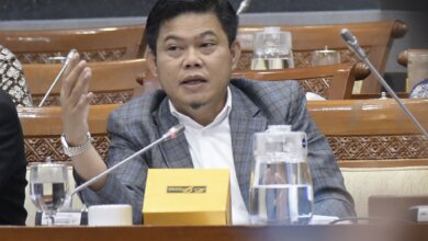 Anggota Komisi I DPR Dorong Pelarangan Penggunaan Gawai bagi Anak-Anak