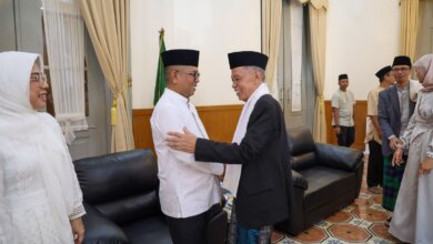 Open House Gubernur Banten : Silaturahmi antara Imam dan Jamaahnya