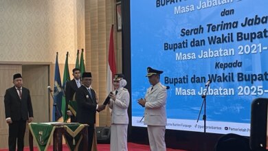 Dilantik Jadi Bupati dan Wakil Bupati Serang, Gubernur Ingatkan Zakiyah-Najib Fokus Layani Masyarakat