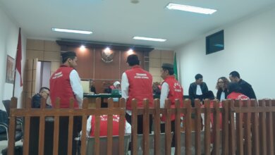 Enam Warga Cibetus Padarincang Dituntut Berbeda Dalam Kasus Protes Kandang Ayam Berujung Pembakaran