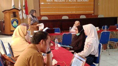 Penerimaan Siswa Baru 2025,  Mekanisme Pendaftaran Membingungkan, Minim Informasi, dan Tak Transparan