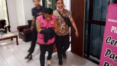 Tersangka Korupsi Proyek Jalan Usaha Tani Bertambah, Bendahara Desa Sinar Mukti Baros Ditahan Kejari Serang