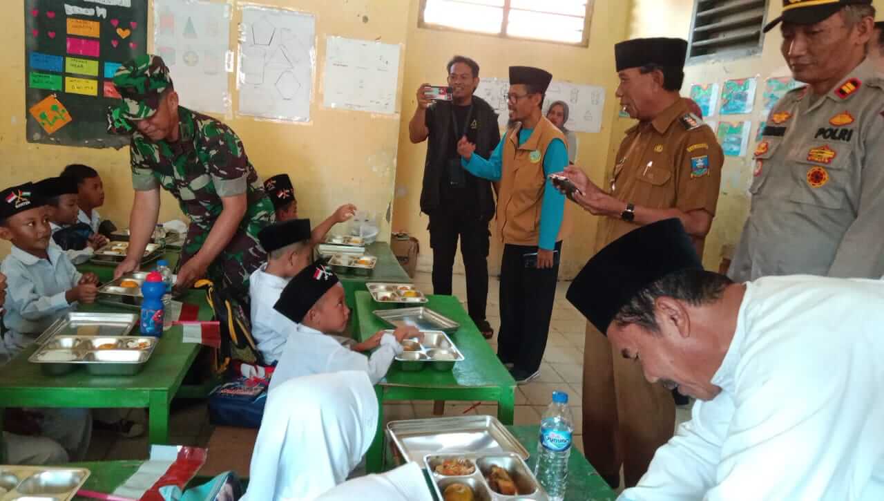 Yayasan Banten Alam Makmur Resmikan Dapur Perdana Program Makan Bergizi Gratis di Tirtayasa