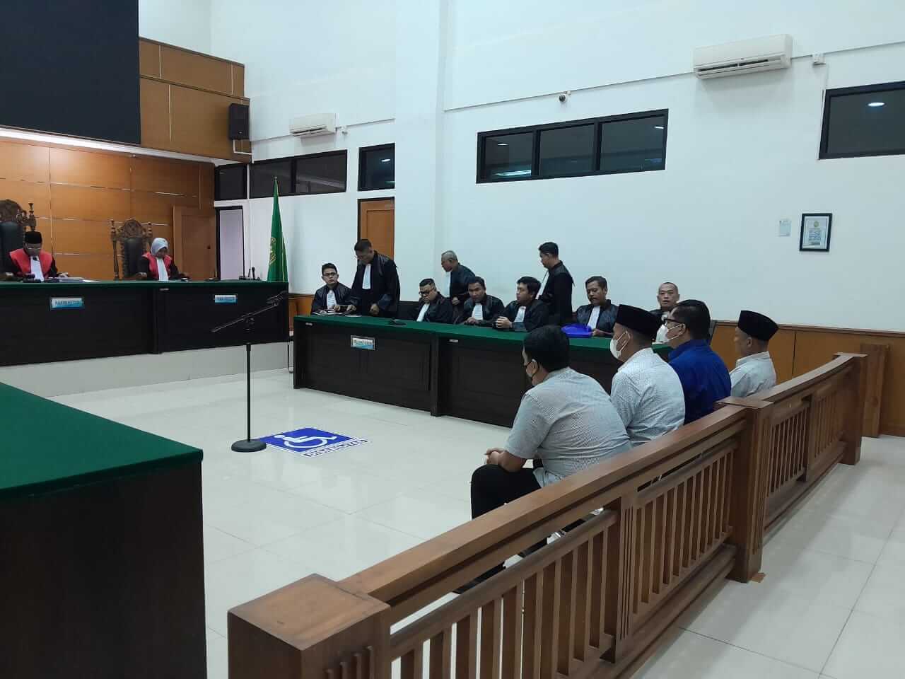 Kades Kohod dan 3 Terdakwa Kasus Pagar Laut Tangerang Didakwa Terima Uang Pengurusan Sertifikat Tanah
