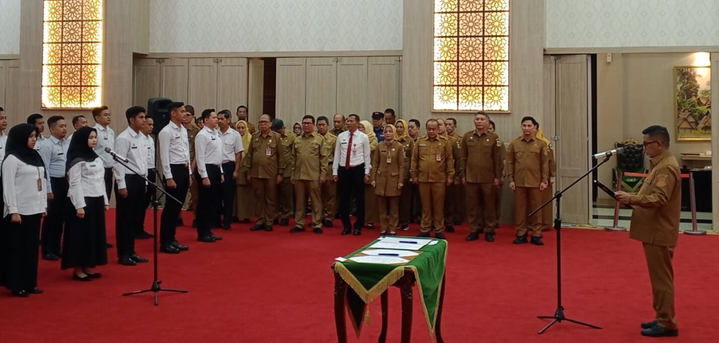 Dua Pejabat Fungsional Pemprov Dilantik, Eselon II Masih Seleksi