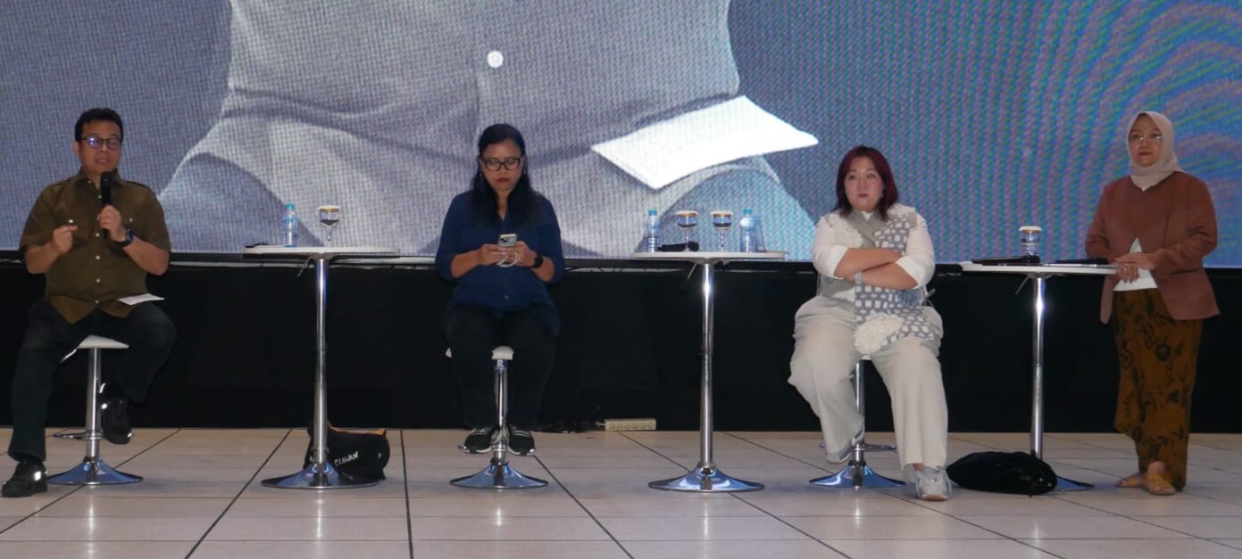 Empat Tokoh Mengkaji Oase Gelap Terang Indonesia di Reuni FAA PPMI