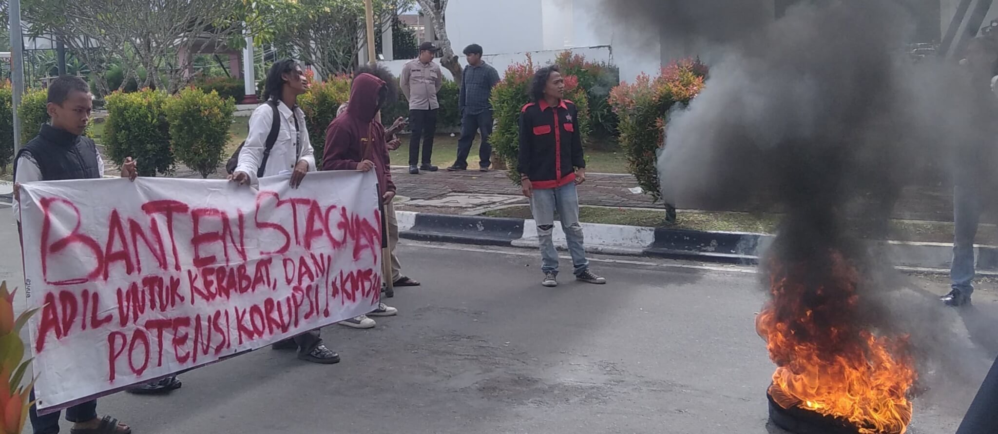 Soroti Politik Kekerabatan, Mahasiswa Desak Audit Seleksi Pejabat Pemprov Banten