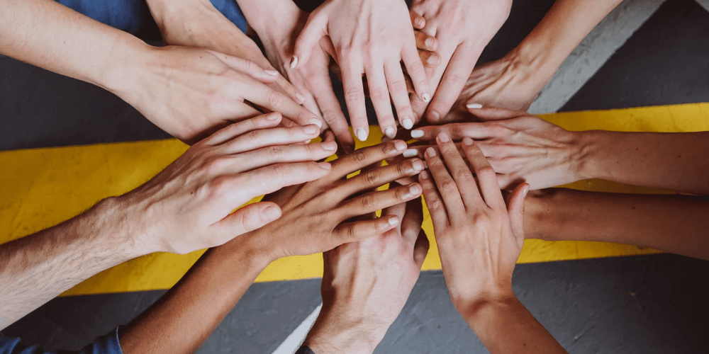 Paradoks Koperasi: Ketika Jalan Rakyat Dikooptasi Oligarki