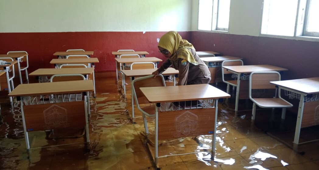 Dua Sekolah Dasar Negeri di Kota Serang Lumpuh Akibat Banjir