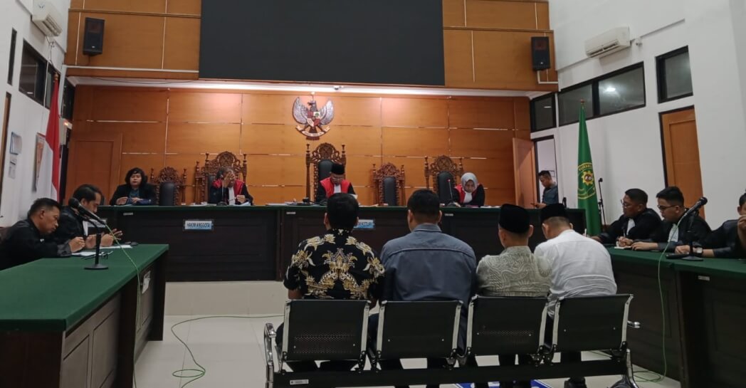 Sidang Pagar Laut, Kades Kohod Cs Divonis 3 Tahun 6 Bulan Penjara