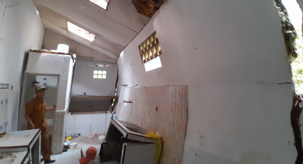 Tanah Bergerak di Padarincng, Rumah Warga Rusak